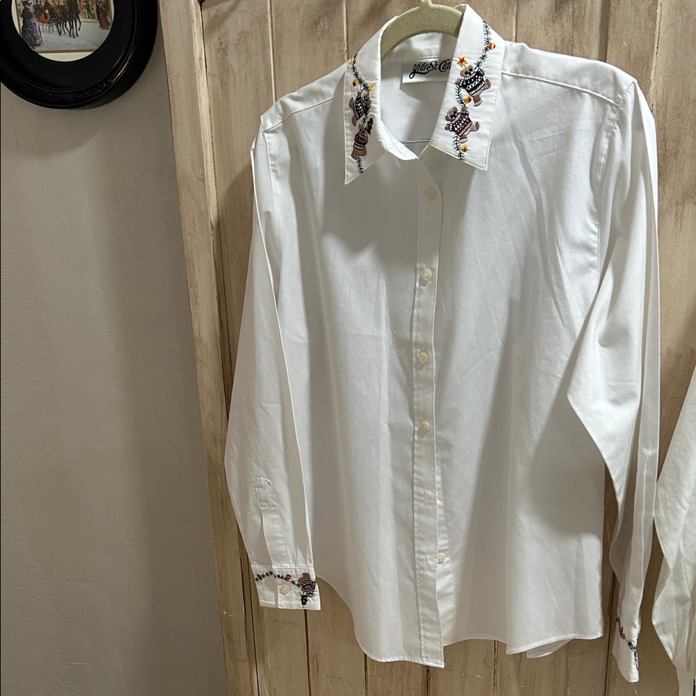 Holiday themed women vintage embroidered shirt combo. Holiday -Vintage - Picture 2 of 16